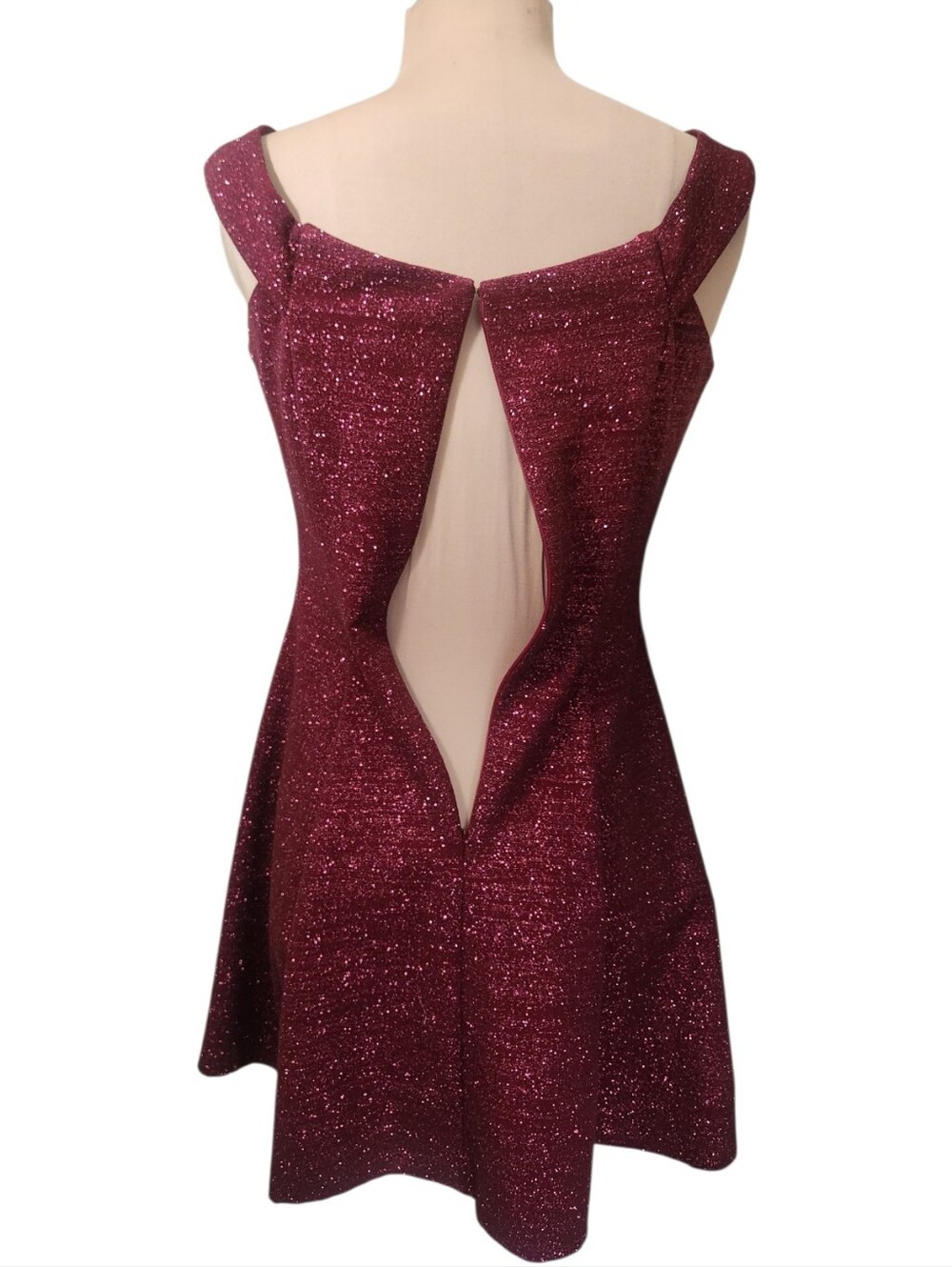 BETSY & ADAM Burgundy Off-the-Shoulder Glitter Mini Cocktail Dress - Size 6 - Picture 10 of 15